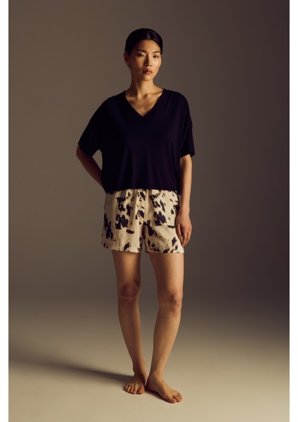 Kadın Modal Dokuma Cepli Şort indirimleri