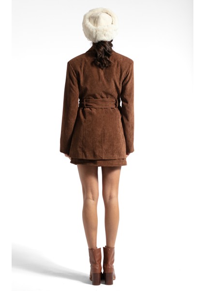 Fitilli Kadife Beli Kuşaklı Ceket modelleri