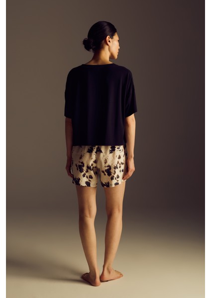 Kadın Modal Pamuklu Kısa Kollu T-Shirt fırsatları