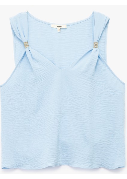 Aksesuar Detaylı V Yaka Kolsuz Bluz