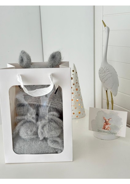 Hoşgeldin Bebek Yenidoğan Hediye Kutusu Sepeti Kıyafet Takımı El Örgüsü Triko Tulum Patik Şapka
