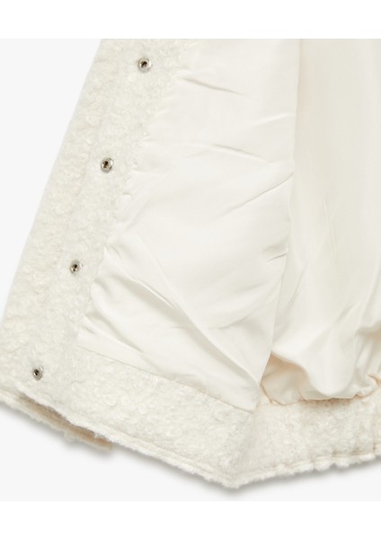 Dik Yaka Uzun Kollu Kapaklı Cepli Bürümcük Ceket fırsatları