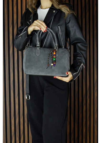 Gri Hakiki Dana Süet Fermuarlı Iç Cepli Askılı Boncuk Aksesuarlı Günlük Büyük Boy Omuz Çantası fırsatları