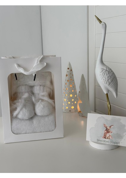 Hoşgeldinbebek Yenidoğan Hediye Kutusu Kıyafet Seti Takımı Sepeti El Örgüsü Triko Tulum Patik Şapka