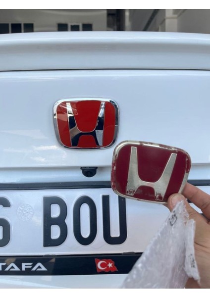 Honda Civic Fd6 Uyumlu 2006-2012 Arka Bagaj Kırmızı Logo