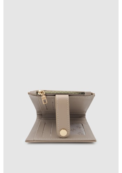 Ivina Kapitone Detaylı Kartlıklı Çıtçıt ve Fermuarlı Kadın Cüzdan Krem indirimleri