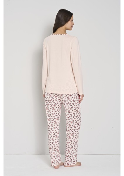 Kadın Pembe Renk Çiçek Desenli Düğmeli Yaka Uzun Kollu Pijama Takımı C6T0N91 fiyatları