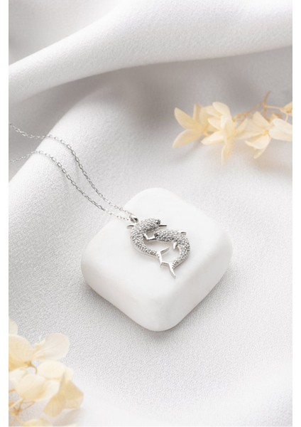 925 Ayar Gümüş Rodyum Kaplama Yunus Balığı Kadın Kolye fiyatları