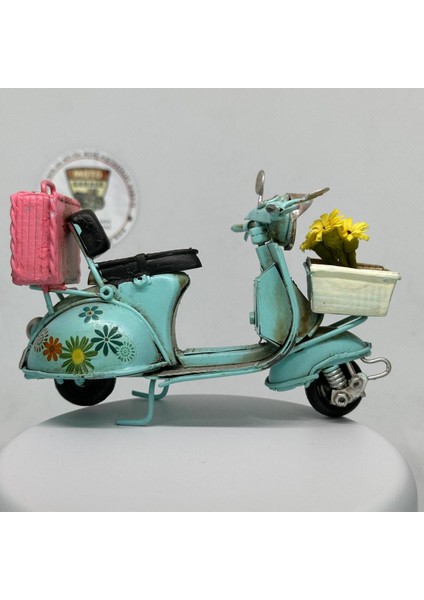 El Yapımı Dekoratif Turkuaz Çiçekli Scooter Motosiklet Model – Metal Biblo & Vintage Maket (13 Cm) fiyatları