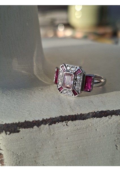 Kare Montür Pembe Taş Yüzük