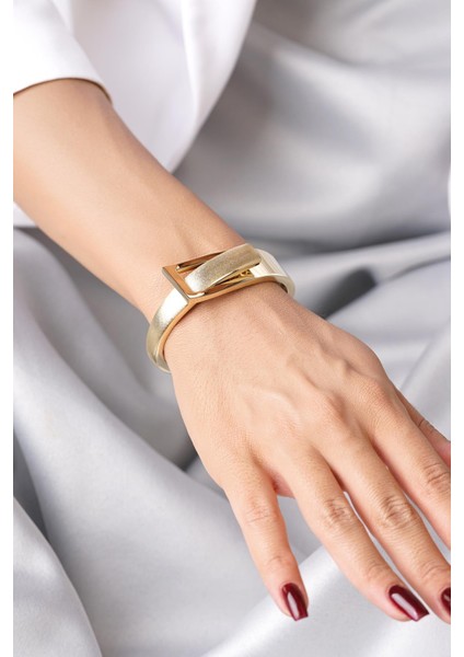 14 Ayar Altın Kumlu Tasarım Kemer Kelepçe Bilezik fiyatları