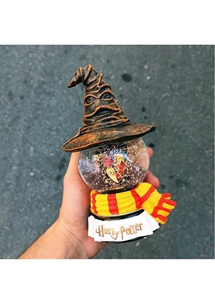 Harry Potter Orta Boy Seçmen Şapka Işıklı Müzikli Büyük Kar Küresi