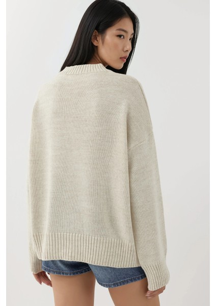 Kadın Bisiklet Yaka Relax Fit Yumuşak Triko Kazak Tozlu Beyaz