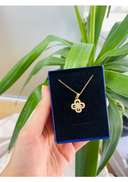 Çiçek Model Paslanmaz Çelik Kadın Kolye