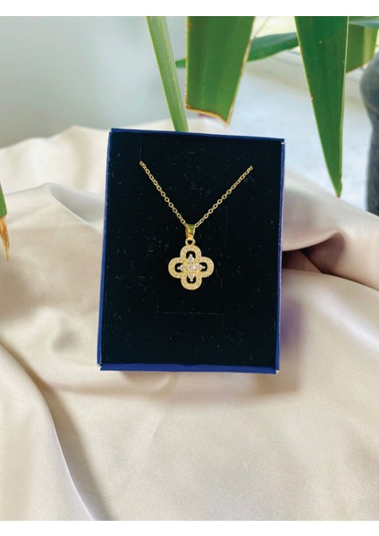 Çiçek Model Paslanmaz Çelik Kadın Kolye modelleri