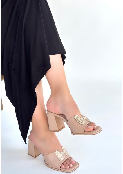 Bej Kadın Topuklu Terlik