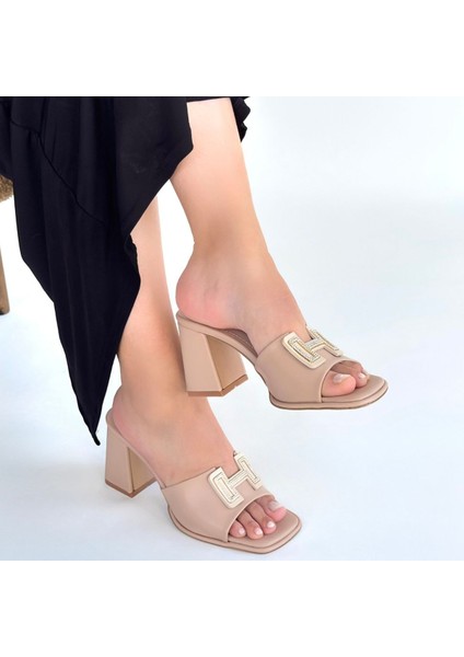 Bej Kadın Topuklu Terlik fırsatları