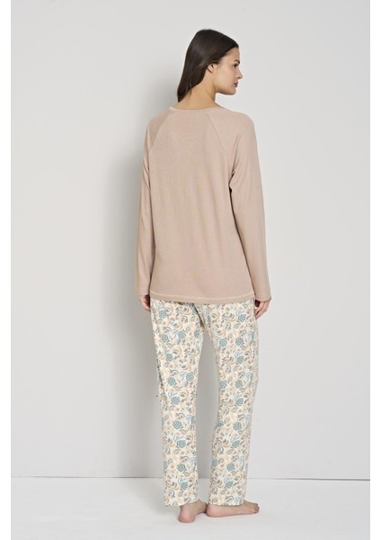 Kadın Kahverengi Uzun Kol Baskılı Pijama Takımı C2T0N91 modelleri
