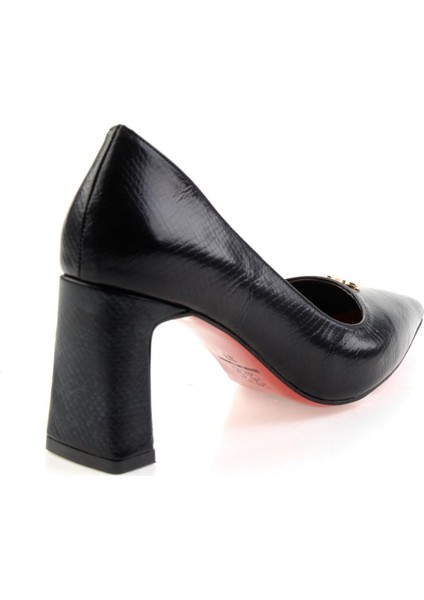 Siyah Kadın Klasik Topuklu Ayakkabı K01231461807 modelleri