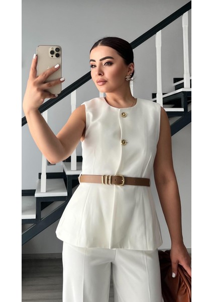 Beyaz Kemerli Gold Düğme Duble Crep Yelek
