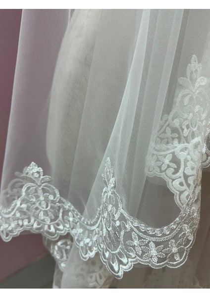 Kısa Kırık Beyaz Duvak indirimleri