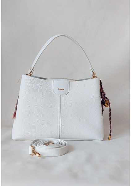 25AA266 Model Sarach Marka Beyaz Renk El ve Omuz Çantası