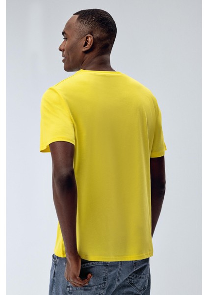 Erkek Basic T-Shirt Sarı Renk fiyatları