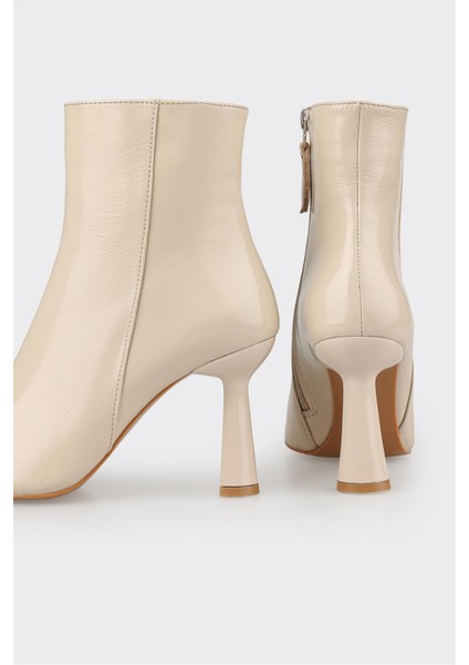 Bej Deri Kadın Topuklu Bot fırsatları