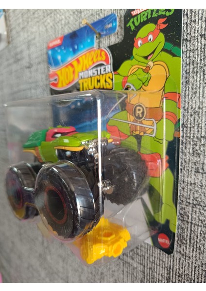 Monster Trucks Ninja Turtles Raphael modelleri
