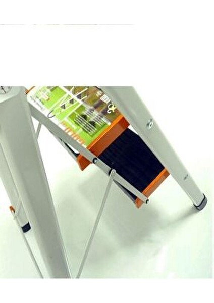 4 Basamaklı Merdiven 115 cm Hafif ve Dayanıklı Plastik Yapı ile Güvenli Kullanım modelleri