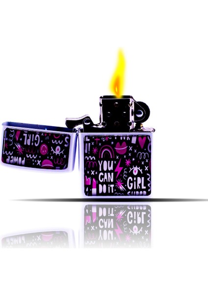 Girl Power Karalama Desenli Siyah Beyaz Benzinli Çakmak