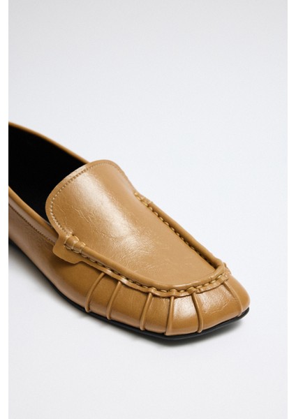 Loafer 2509 - Büzgülü Karamel Kadın Loafer