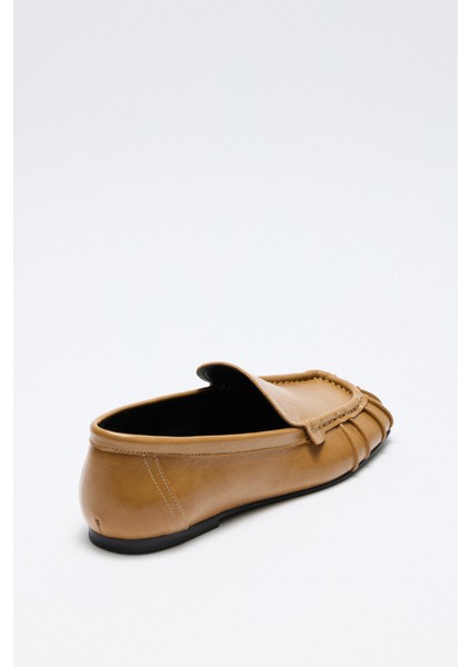 Loafer 2509 - Büzgülü Karamel Kadın Loafer