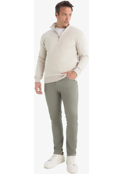 Regular Fit Dik Yaka Yarım Fermuarlı İçi Yumuşak Tüylü Basic Düz Sweatshirt X7405AZ25AU fırsatları