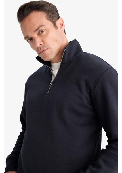Regular Fit Dik Yaka Yarım Fermuarlı İçi Yumuşak Tüylü Basic Düz Sweatshirt X7405AZ25AU