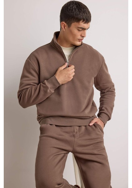 Regular Fit Dik Yaka Yarım Fermuarlı İçi Yumuşak Tüylü Basic Düz Sweatshirt X7405AZ25AU