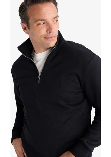 Regular Fit Dik Yaka Yarım Fermuarlı İçi Yumuşak Tüylü Basic Düz Sweatshirt X7405AZ25AU