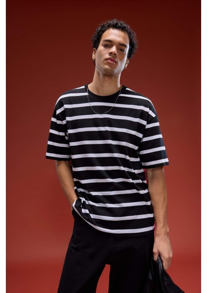 %100 Pamuk Boxy Fit Rahat Kesim Bisiklet Yaka Çizgili Kısa Kollu Tişört E1160AX25AU