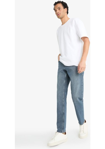 Slim Tapered Fit Dar Kalıp Normal Bel Daralan Paça Jean Pantolon G1300AX25AU modelleri