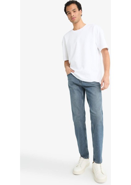 Slim Tapered Fit Dar Kalıp Normal Bel Daralan Paça Jean Pantolon G1300AX25AU fırsatları