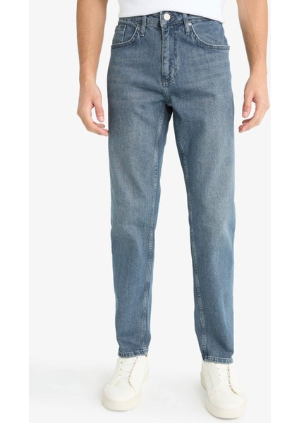 Slim Tapered Fit Dar Kalıp Normal Bel Daralan Paça Jean Pantolon G1300AX25AU indirimleri