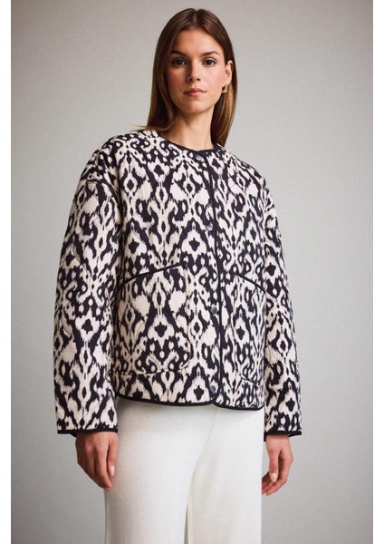 Regular Fit Çıtçıtlı Desenli İnce Mont E8626AX25AU modelleri