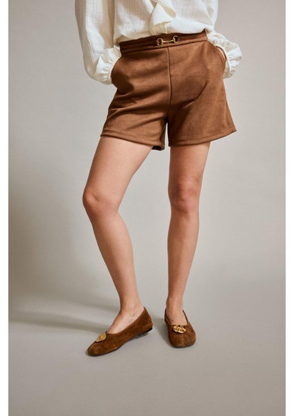 Aksesuar Detaylı Süet Şort G2743AX25AU indirimleri