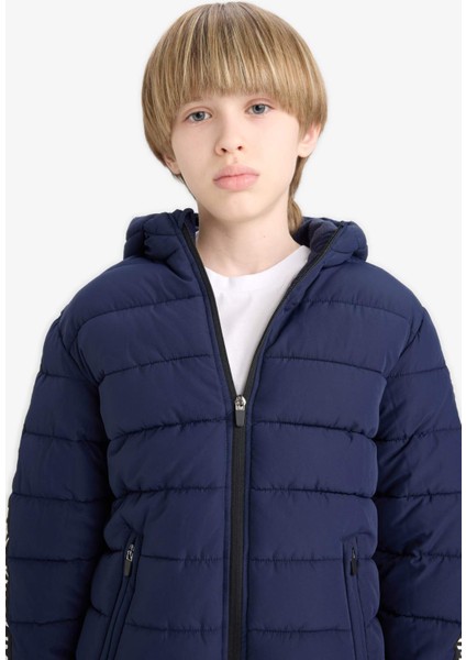 Erkek Çocuk Su Geçirmez Kapüşonlu Polar Astarlı Fermuarlı Şişme Mont E8389A825WN indirimleri