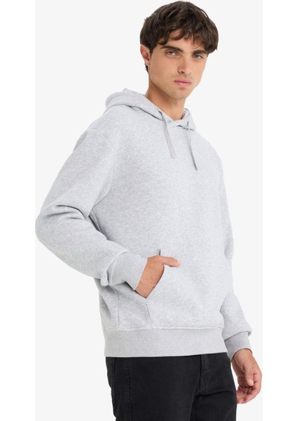 Regular Fit Kapüşonlu İçi Yumuşak Tüylü Kanguru Cepli Basic Düz Sweatshirt X8283AZ25AU fırsatları