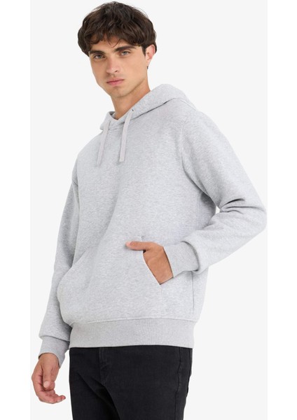 Regular Fit Kapüşonlu İçi Yumuşak Tüylü Kanguru Cepli Basic Düz Sweatshirt X8283AZ25AU indirimleri