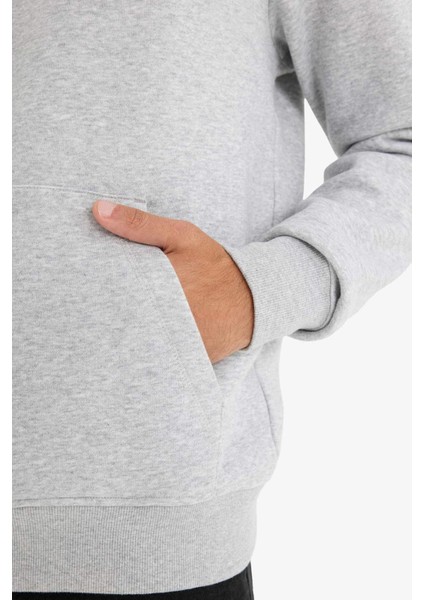 Regular Fit Kapüşonlu İçi Yumuşak Tüylü Kanguru Cepli Basic Düz Sweatshirt X8283AZ25AU