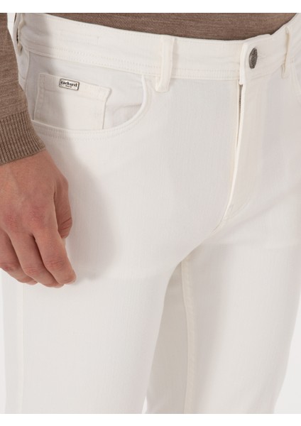 Erkek Beyaz Slim Fit Pamuk Liyosel Karışımlı Jean Pantolon 50317113-VR013 fiyatları