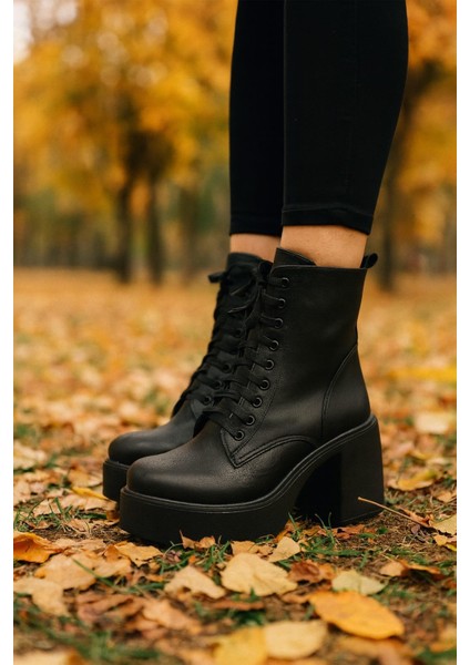 Kadın Bağcıklı Platform Topuklu Bot