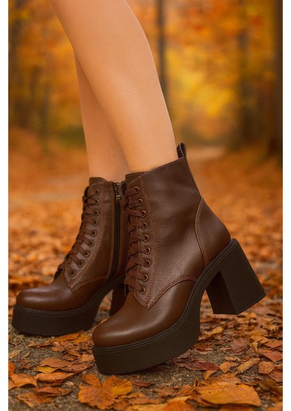 Kadın Bağcıklı Platform Topuklu Bot fiyatları